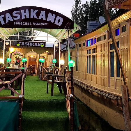 Tashkand Houseboat Srinagar  Ngoại thất bức ảnh