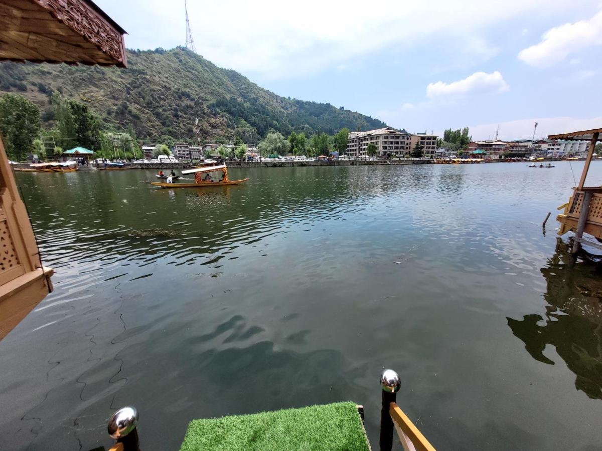 Tashkand Houseboat Srinagar  Ngoại thất bức ảnh